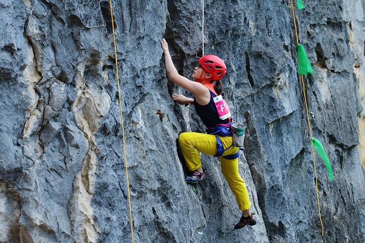 中国攀岩自然岩壁系列赛